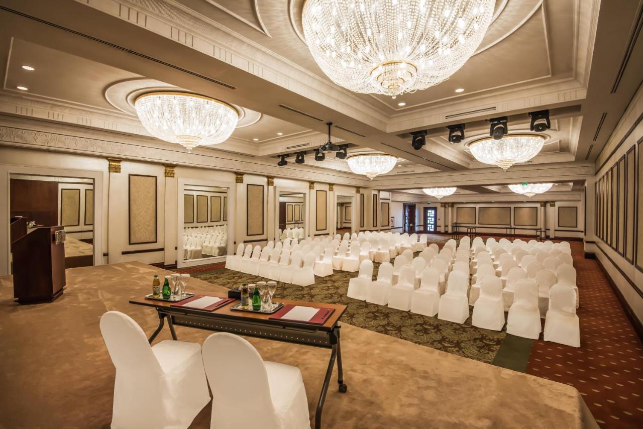 Готель Crowne Plaza Jeddah By Ihg Екстер'єр фото The Imperial Ball Room