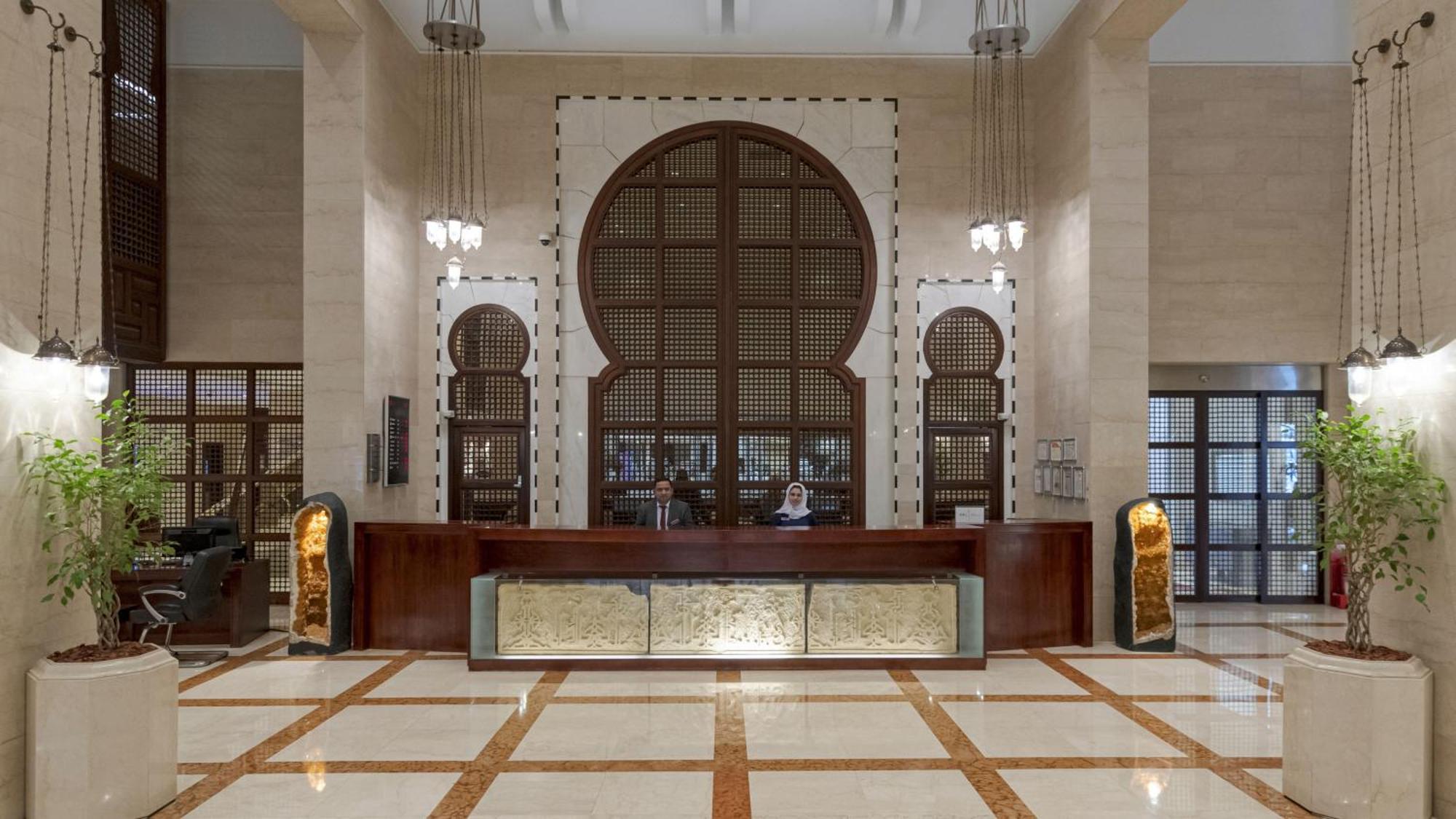 Готель Crowne Plaza Jeddah By Ihg Екстер'єр фото The lobby of the hotel